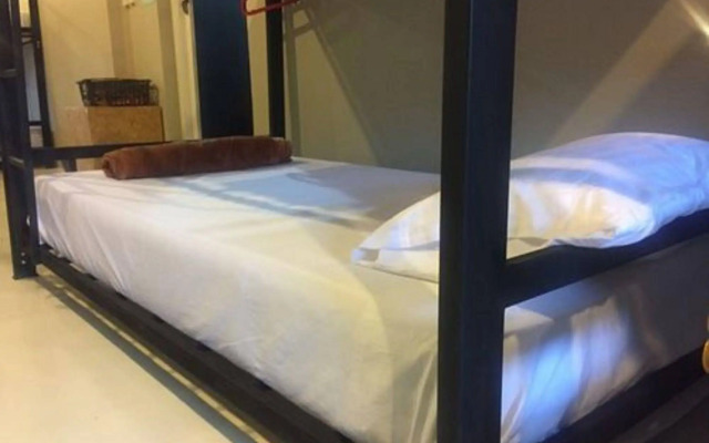 Pi CoCo Hostel