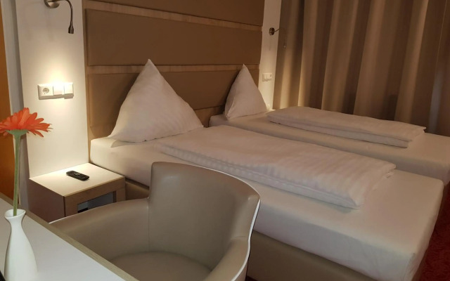 Confour Hotel