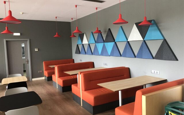 Holiday Inn Express Porto - Exponor by IHG