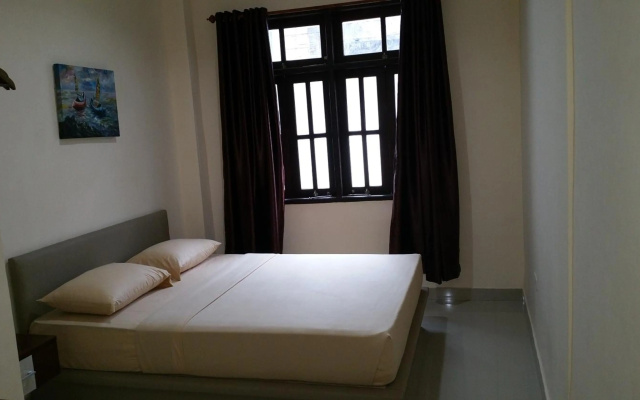 Legenda Beril Hostel – Guest Rooms – Makassar