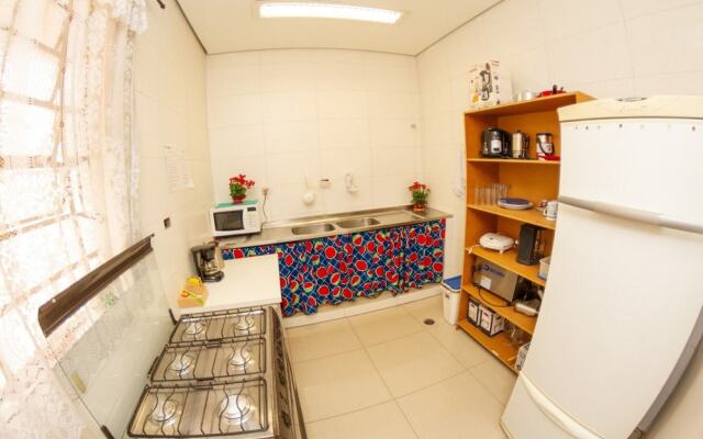OBA 16 - QUARTO PRIVATIVO no BAIRRO DA LIBERDADE