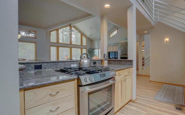 1 Colonial-Golf Course-5BR/6BA