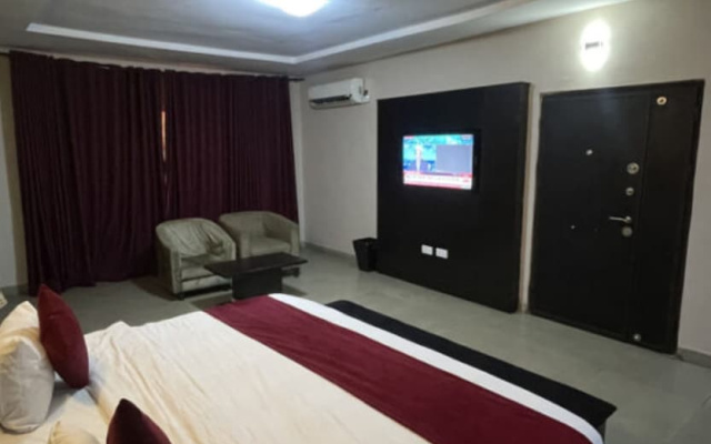 Grand Maridos Hotel