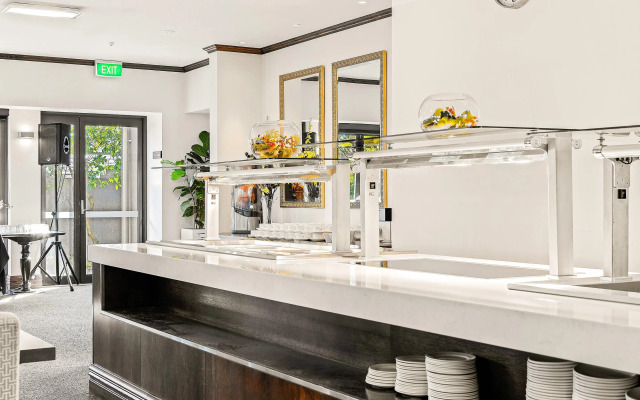 Hotel Elms Christchurch, an Ascend Collection Hotel