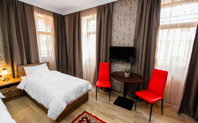 Metekhi's Galavani Hotel