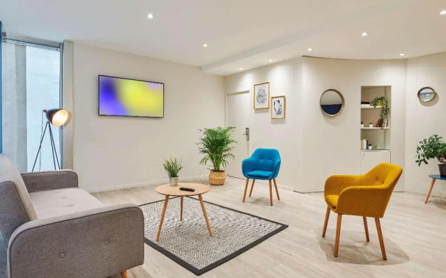 Residence Mercure Paris La Defense Grande Arche