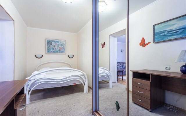 На Большой Якиманке 52