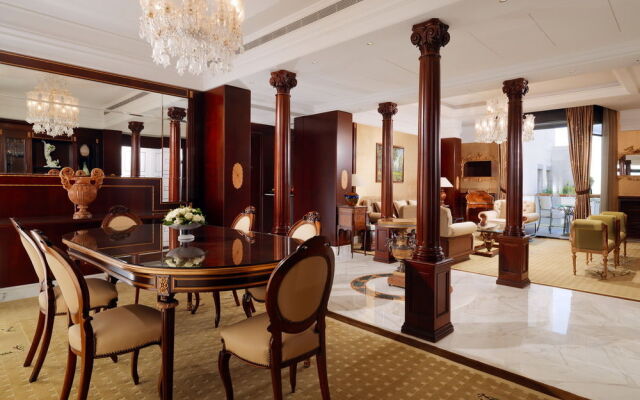 Grand Hills Hotel & Spa
