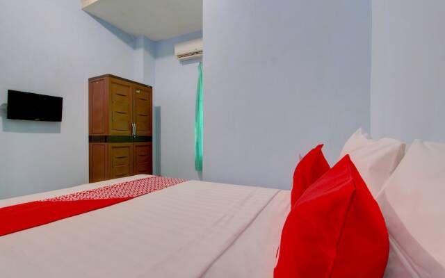 Super OYO 93012 Griya Kencana Asri Syariah