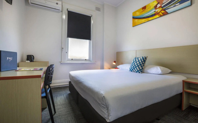 Melton Hotel