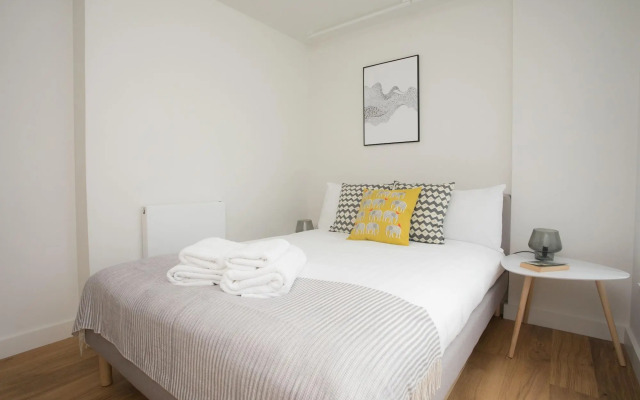 Moonside - Stunning Angel Apartments