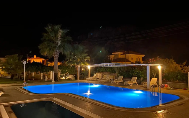 Yavuz Hotel