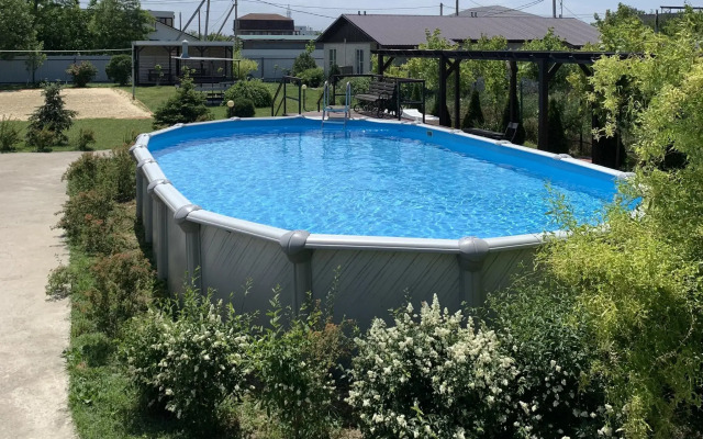 Azov Holiday