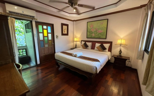 Pha Thai House