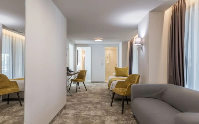 M-Square Hotel
