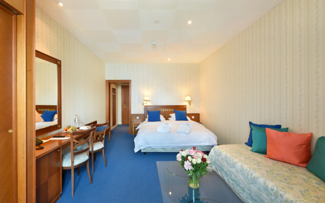 Golf Hotel Rene Capt