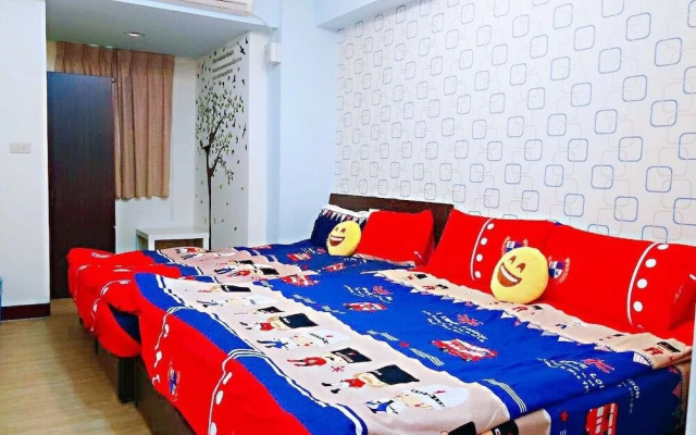 Taichung Fengjia 18 Rooms