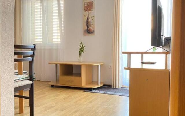 D.O.O. Yury Apartment