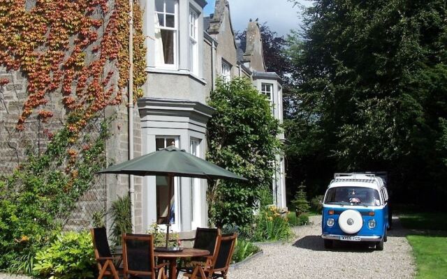 Balmuirfield House