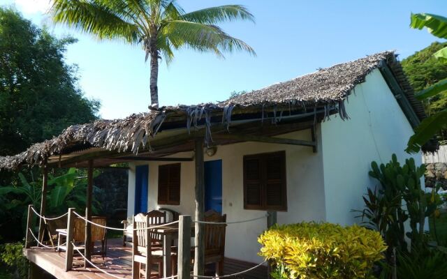 Bungalow With 2 Bedrooms in Andilana, With Wonderful sea View, Shared Pool and Enclosed Garden