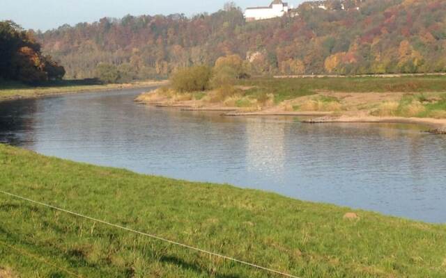 "weserbergland" Modern Retreat