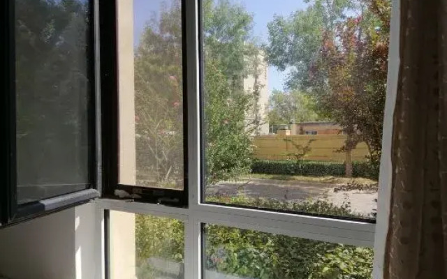 Cangzhou Global B & B