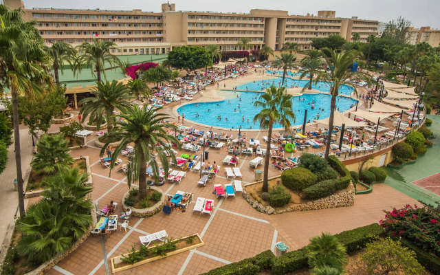 Hotel Club Cala Romani