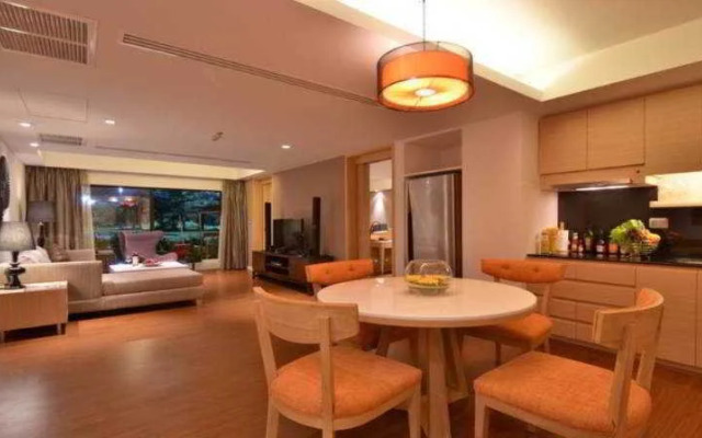 Summit Windmill Golf Residence
