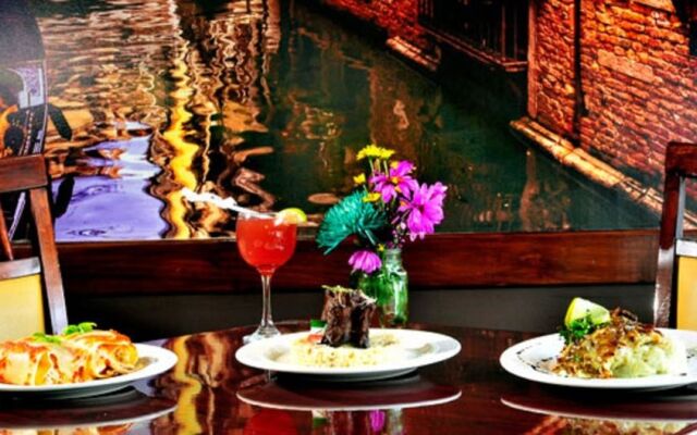 Arecibo Inn