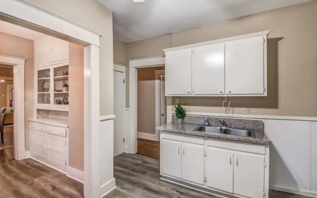 Bluemoon Bungalow 2 Units