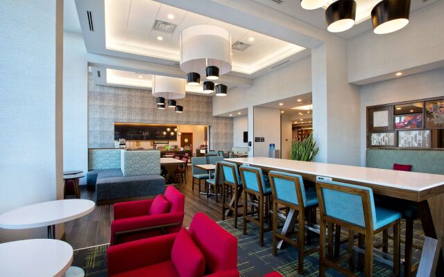 Hampton Inn & Suites Ottawa West