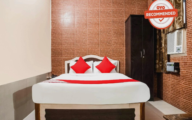 Flagship 75604 Hotel Embassy Exhibition Rd