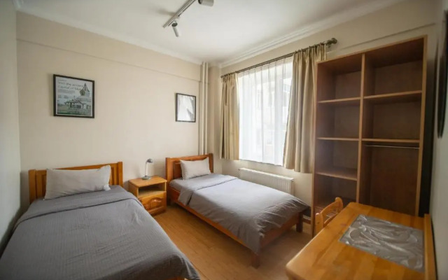 Zaya 2 Hostel