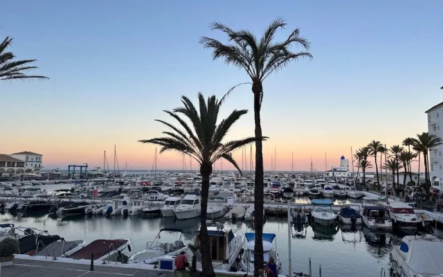 Sea View Loft in La Duquesa Beachfront