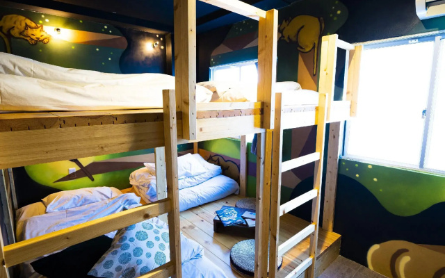 R Hostel Namba South