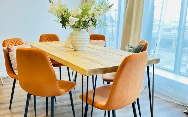 Gorgeous Serene Spacious Luxury Apartment 2 Bedrooms Sleeps 6