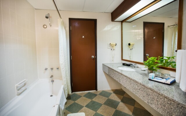 Rainbow Paradise Beach Resort