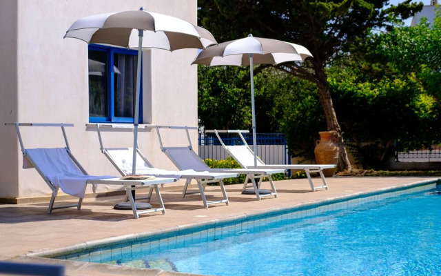 "sanders Azzurro - Adorable Villa w/ Private Pool"