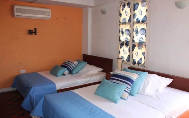 Colonial Guest House Walled City