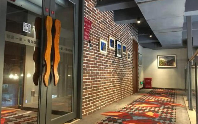 Be Home Youth Hostel