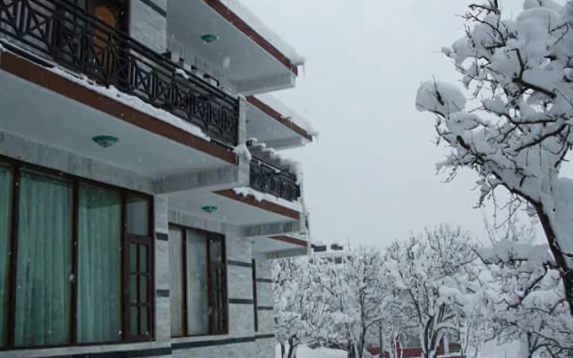 The Manali Lodge