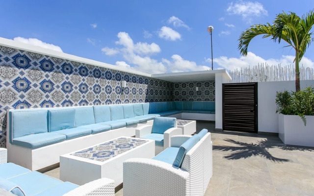 Quinto Sol by Moskito