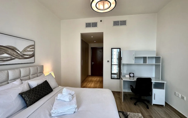 Lux BnB Amna Tower Burj Views