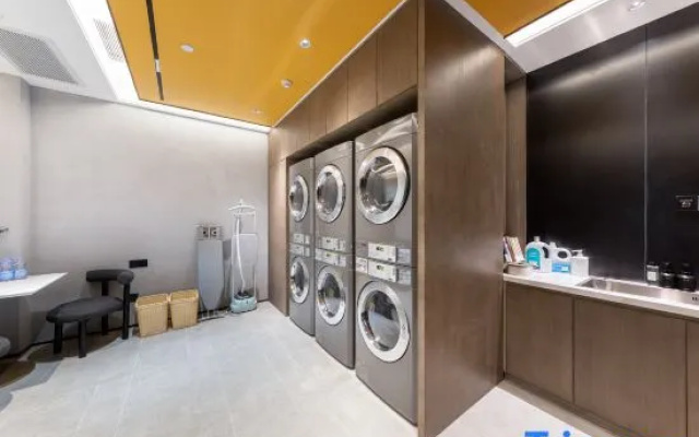 Jinan Jingshi East Road Sunac Mao Atour Hotel