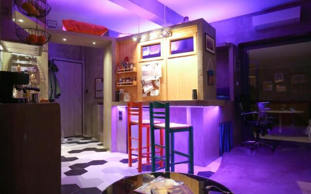 Exceptional modern studio in Athens, big balcony, central & calm