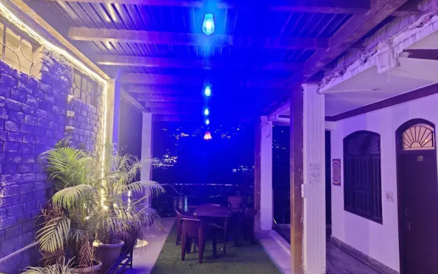 Shri Ganga View Guest House