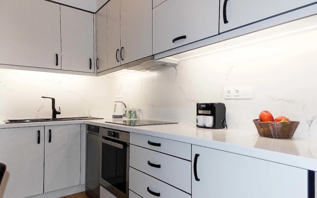 Plaka Hidden Jewel - Acropolis