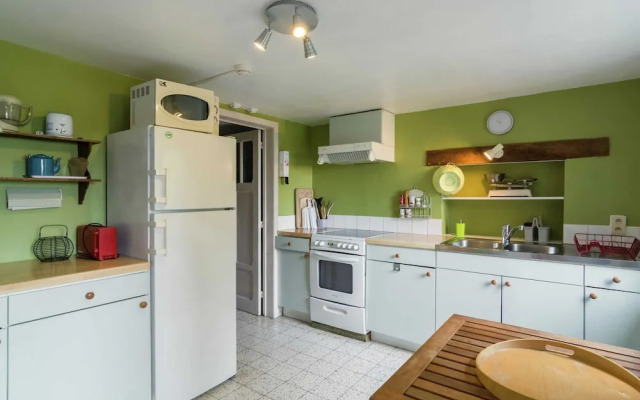 Pleasant Holiday Home With Garden in Ciney