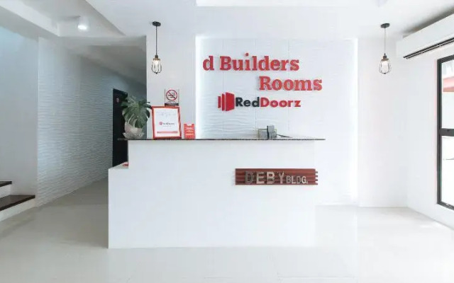 Reddoorz Plus @ D'builders Poblacion - Bgc