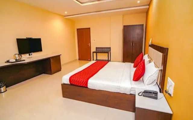 Fabhotel Prime Manor